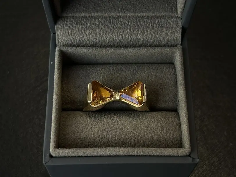bague en or jaune et citrine